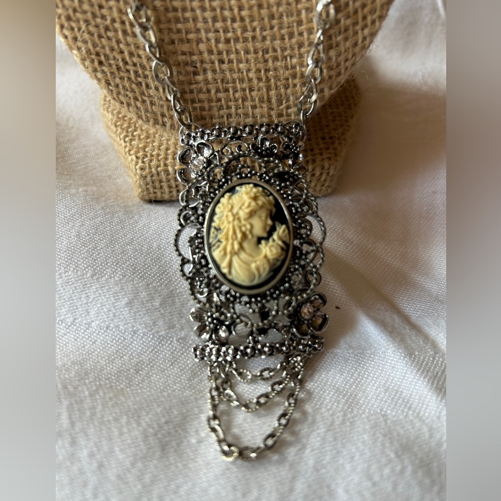 Vintage Victorian Style Cameo with Flowers Necklace Silvertone Gunmetal Patina
